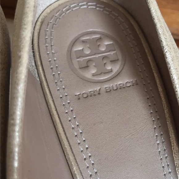 TORY BURCH Gold Metallic Leather Wedges Mini Miller heels Women's Sz 8.5 EUC - Picture 2 of 15